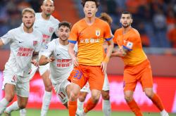 包含山东泰山迎西甲关键赛；国际比赛日防线松动；目标明确；心理建设被强调的词条-LOL电竞平台