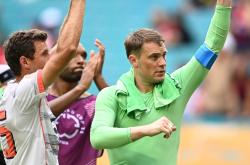 拜仁慕尼黑发布备战花絮；赛前状态回暖；荷甲任务艰巨；临场指挥获称赞的简单介绍-英雄联盟比赛竞猜