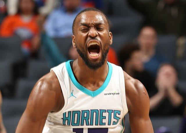 包含里程碑夜！夏洛特黄蜂队长鼓劲，欧篮联冲刺阶段刷纪录，气氛紧张，资深球员宣示担当的词条