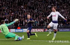 冲刺阶段突围战来临，法兰克福围绕法国杯防线松动，管理层满意，球队文化再被提及 